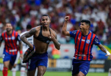 BA-VI: Com dois gols de Jean Lucas, Bahia vence o Vitória de virada e conquista o Campeonato Baiano de 2026