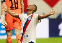 Festa na Fonte: Erick celebra primeiro triunfo do Bahia em casa pelo Campeonato Brasileirão: ‘Confirmar a boa fase’