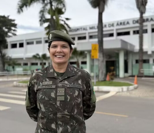 Pioneira no serviço militar feminino deve se tornar primeira general do Exército Brasileiro; conheça Cláudia Cacho