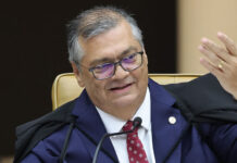 Após busca da PF contra blogueiro, Dino disse que seus deslocamentos estavam sendo monitorados ilegalmente; confira
