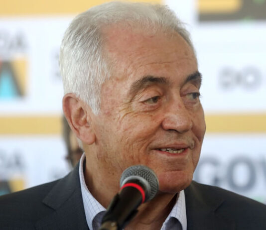 Otto silencia sobre o vice de Jerônimo e diz que Flávio Bolsonaro pongou em seu projeto pelo fim da reeleição; saiba mais