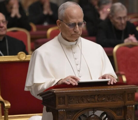 Vaticano critica busca por ‘corpo perfeito’ e diz que cirurgias estéticas podem estimular culto à aparência