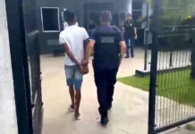 Veja: Homem foi preso em flagrante pela Polícia Civil com motocicleta furtada em Santo Antônio de Jesus e localizado em uma residência no bairro do Andaiá