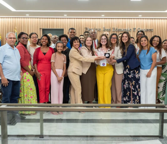Câmara de Santo Antônio de Jesus realiza sessão solene e homenageia mulheres com a Medalha Maria Quitéria