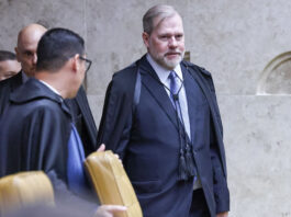 Lula busca tirar Dias Toffoli do STF em meio à crise com o Master; petista articula saída temporária de ministro
