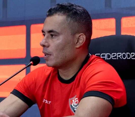 ‘Parecia encaminhado’, lamenta Jair Ventura após Vitória sofrer virada para o Bahia pelo Campeonato Baiano
