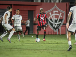 Vergonhoso: Vitória leva virada do Botafogo-PB e estreia com vexame em jogo da Copa do Nordeste no Barradão