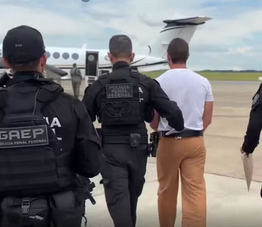 STF: André Mendonça autoriza que visitas da defesa a Vorcaro não sejam gravadas e sem agendamento prévio