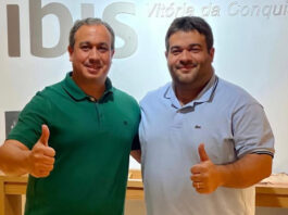 Vereador de Conquista e deputado estadual apresentam a Jerônimo proposta de nova maternidade regional