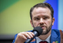 A pedido de Lula, Ministério da Fazenda negocia com bancos medidas para reduzir endividamento das famílias