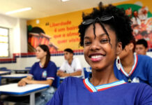 Pé-de-Meia reduz evasão escolar pela metade na Bahia; programa federal amplia permanência no ensino médio