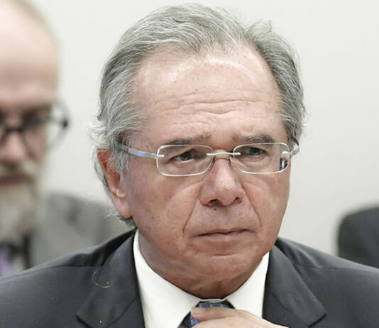 Confira: Paulo Guedes dispara contra o governo Lula e descarta voltar a política mesmo com vitória de Flávio Bolsonaro
