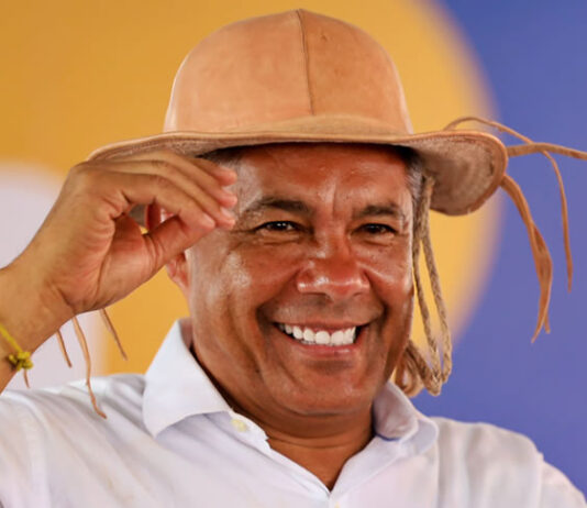 Jerônimo Rodrigues alfineta a oposição, rebateu críticas da oposição e que filho de vaqueiro quer governar mais; confira