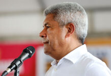 Jerônimo Rodrigues pediu empenho de aliados em reunião de pré-campanha e falou de entrega de obras na Bahia; veja