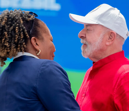 Lula elogia a Margareth Menezes em Salvador, alfineta aliado e diz: ‘Parece que quer ser candidata a alguma coisa’