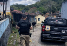 Idosa de 67 anos morre após ser baleada dentro de casa no Recôncavo da Bahia; situação foi registrada na cidade de São Félix e Polícia Civil investiga. Veja