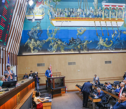 Assembleia Legislativa poderá votar em conjunto cassações de Binho Galinha e de Leandro que será alvo de notificação