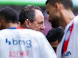 Ceni lamenta derrota conta Coritiba e analisa fase do Bahia antes de pausa: ‘Algumas coisas temos que repensar’