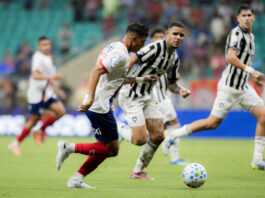 Fim do jejum! Bahia vence o Botafogo de virada na Fonte Nova e volta ao G-6; time encerra sequência sem triunfos