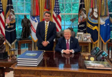 Flávio Bolsonaro diz que pediu a Trump durante encontro para classificar PCC e CV como grupos terroristas