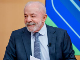 Datafolha aponta Lula à frente de Flávio Bolsonaro para 2026, mas cenário indica empate técnico eleitoral