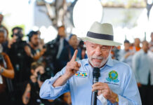 Lula critica Flávio após reunião com Trump: ‘Filho de bolsonarista que não tem vergonha de trair a pátria’
