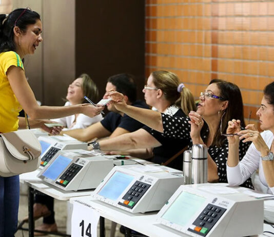 Projeto está na Assembleia Legislativa: Mesários podem passar a ter direito a meia-entrada em eventos na Bahia