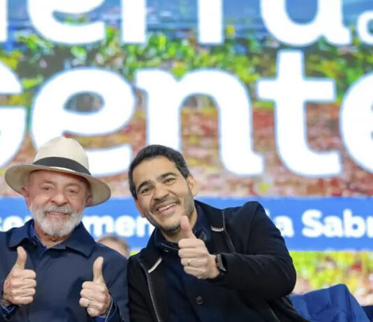 Mesmo de férias, Messias acompanha Lula em agendas após presidente sinalizar reenvio de seu nome ao STF