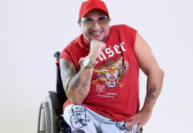 Cantor de pagode Kinho do Rodo morre após passar mal em residência; ele comandava a banda O Rodo da Bahia