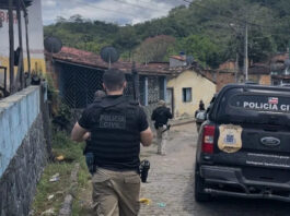 Adolescente é apreendido suspeito de extorquir vítima em encontro marcado pela internet em Santo Antônio de Jesus
