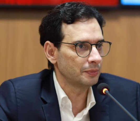 Relator da PEC da escala 6×1, deputado baiano defende período de transição de até cinco anos; confira mais mudanças