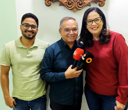 Arrastão do Almeidão 2026 vai abrir clima junino em Conceição do Almeida; prefeita Renata e o secretário de Administração Danilo falam sobre as novidades