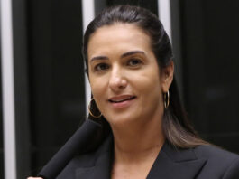 Após repercussão negativa, deputados baianos já retiraram apoio à emenda da escala 6×1 e um defendeu a jornada 5×2