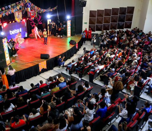 Santo Antônio de Jesus escolhe música tema do São João e apresenta grade oficial de shows na sexta; no ritmo do forró, 10 músicas participam do concurso