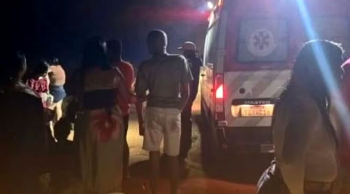 Naufrágio durante passeio de canoa mata três integrantes da mesma família na Bahia; Menino de 7 anos sobreviveu