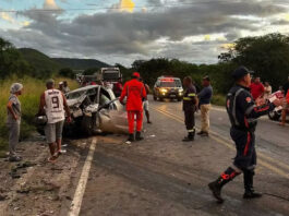 Motorista de caminhonete suspeito de provocar acidente com 16 feridos na Bahia é preso por tentativa de homicídio