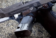 Homem é preso pela Polícia Militar com duas armas de fogo de numeração suprimida em Santo Antônio de Jesus; prisão aconteceu durante rondas de rotina