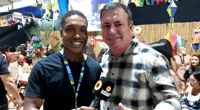 Ditinho Lemos destaca a força da oposição e aposta em ACM Neto ao governo do estado; pré-candidato a deputado federal esteve no São João de SAJ. Veja
