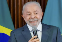 Saiba mais: Em reunião ministerial, Lula cobra equipe sobre entregas antes das eleições e exibe frase: ‘O PIX é do Brasil’