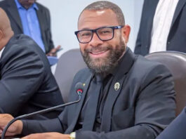 Presidente da Câmara de Lauro de Freitas é preso pela polícia suspeito de agredir ex-companheira em Salvador