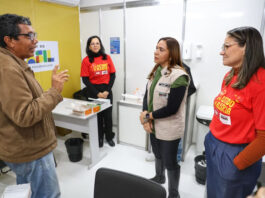 Secretária Roberta Santana realiza vistoria em posto de testagem rápida para ISTs no São João de Amargosa