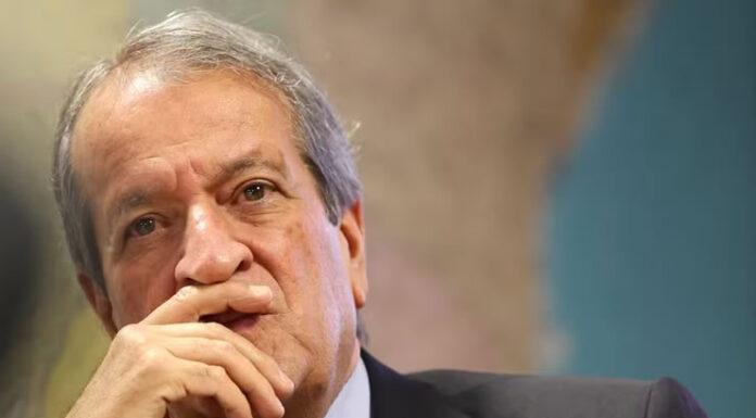 Valdemar Costa Neto diz que desentendimento entre Michelle e Flávio ‘é muito sério’ e antecipa volta ao Brasil
