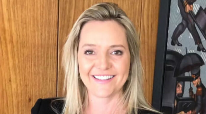 PF aponta ex-assessora de Arthur Lira como operadora de esquema de R$ 119 milhões ligado a Valdemar Costa Neto