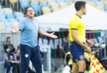 Ficou na bronca: ‘Você vem aqui para ser otário’, desabafa Rogério Ceni sobre arbitragem em amistoso do Bahia