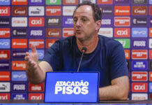 Rogério Ceni projeta novas saídas e mais minutos para jovens no Bahia: ‘Intenção é dar mais espaço’, afirma