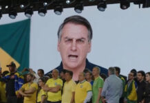 PT aciona TSE contra Flávio e PL por vídeo de Bolsonaro feito com IA exibido na convenção