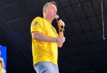 Após decisão sobre prisão domiciliar de Bolsonaro, Flávio chama Moraes de ‘sem alma’ em evento do PL no ES