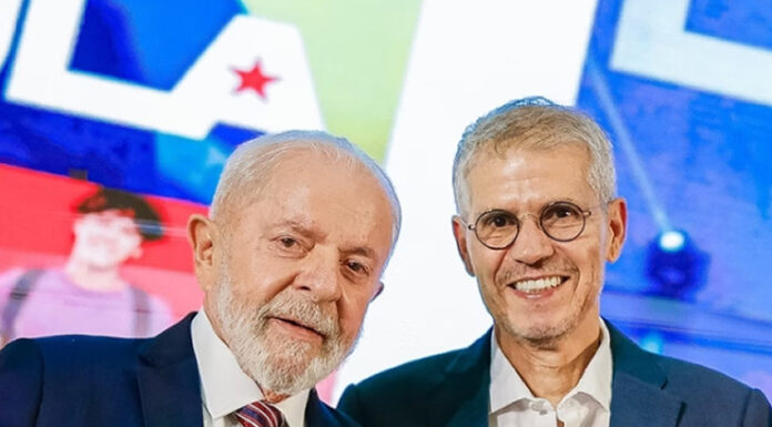 Lula descarta saída de Sidônio Palmeira e mantém baiano na chefia da Secom