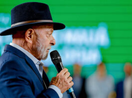 Após derrota na Copa, Lula alfineta Seleção Brasileira e diz: ‘Só voltou um jogador, o resto ficou tudo para lá’