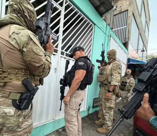 Saiba quem são os dez advogados presos durante operação contra facções que atuam de dentro de presídios na Bahia